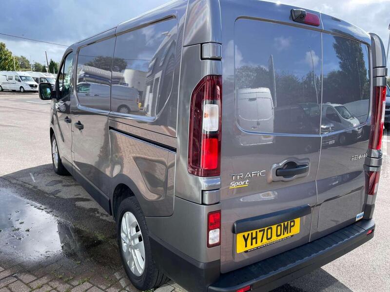 Used Renault Trafic 2020 for sale - 77137359: Photo 2