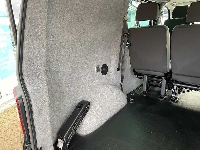 Used Volkswagen Transporter 2014 for sale - 77288670: Photo 35