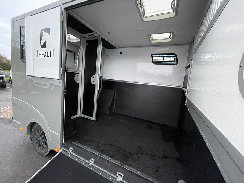 Used Renault Master 2023 for sale - 77137345: Photo 37