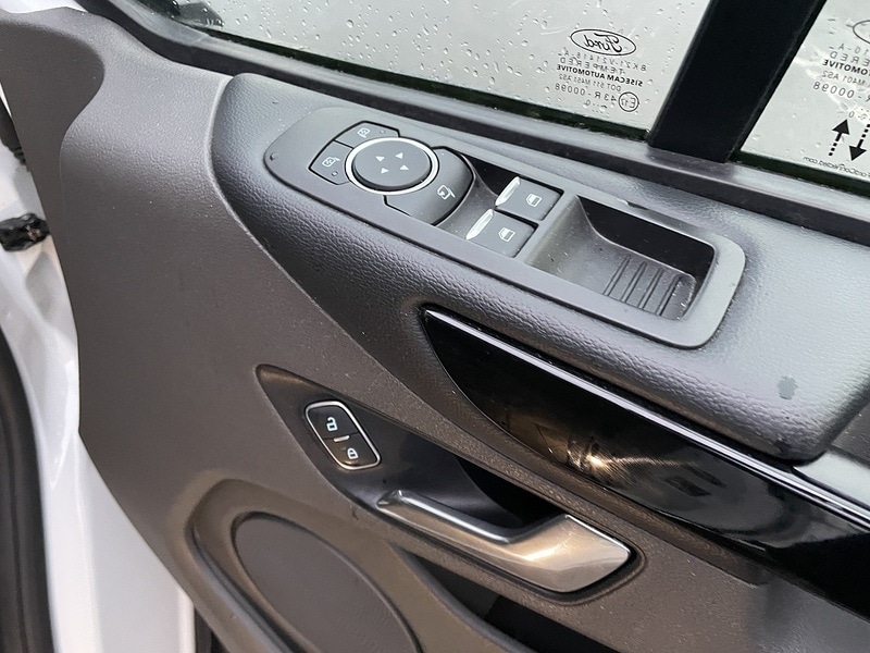 Used Ford Tourneo Custom 2020 for sale - 77137300: Photo 19