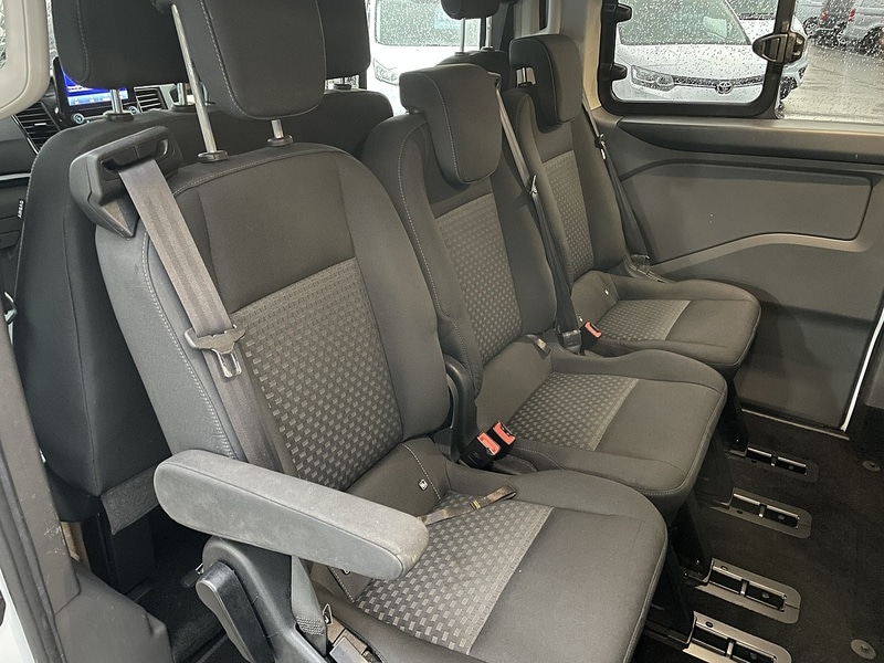 Used Ford Tourneo Custom 2020 for sale - 77137300: Photo 28