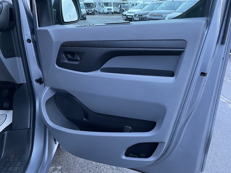 Used Vauxhall Vivaro 2021 for sale - 77137346: Photo 20