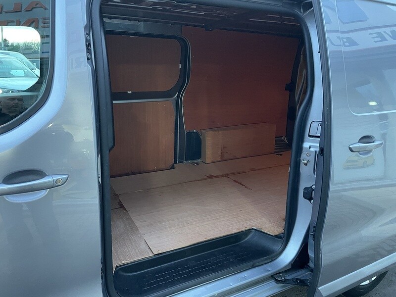 Used Vauxhall Vivaro 2021 for sale - 77137346: Photo 27