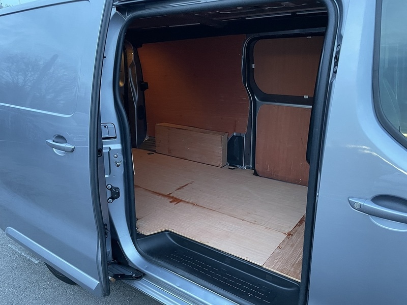 Used Vauxhall Vivaro 2021 for sale - 77137346: Photo 32