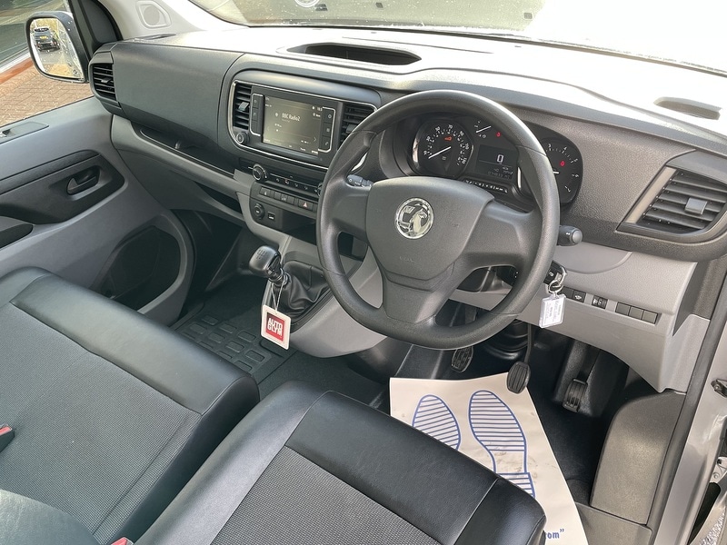 Used Vauxhall Vivaro 2019 for sale - 77137326: Photo 12