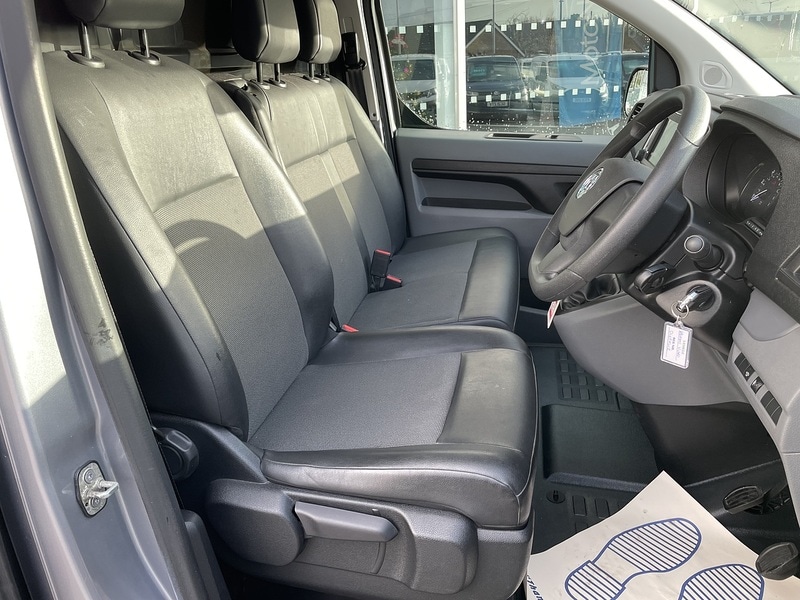 Used Vauxhall Vivaro 2019 for sale - 77137326: Photo 15