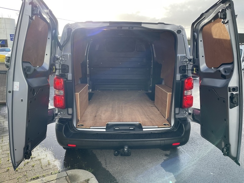 Used Vauxhall Vivaro 2019 for sale - 77137326: Photo 30