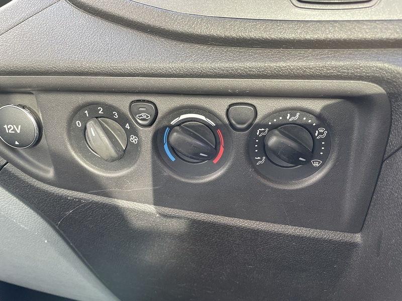 Used Ford Transit 2015 for sale - 77137263: Photo 23