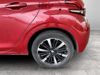 Used Peugeot 208 2016 for sale - 78364242: Photo