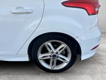 Used Ford Focus 2016 for sale - 79427571: Photo