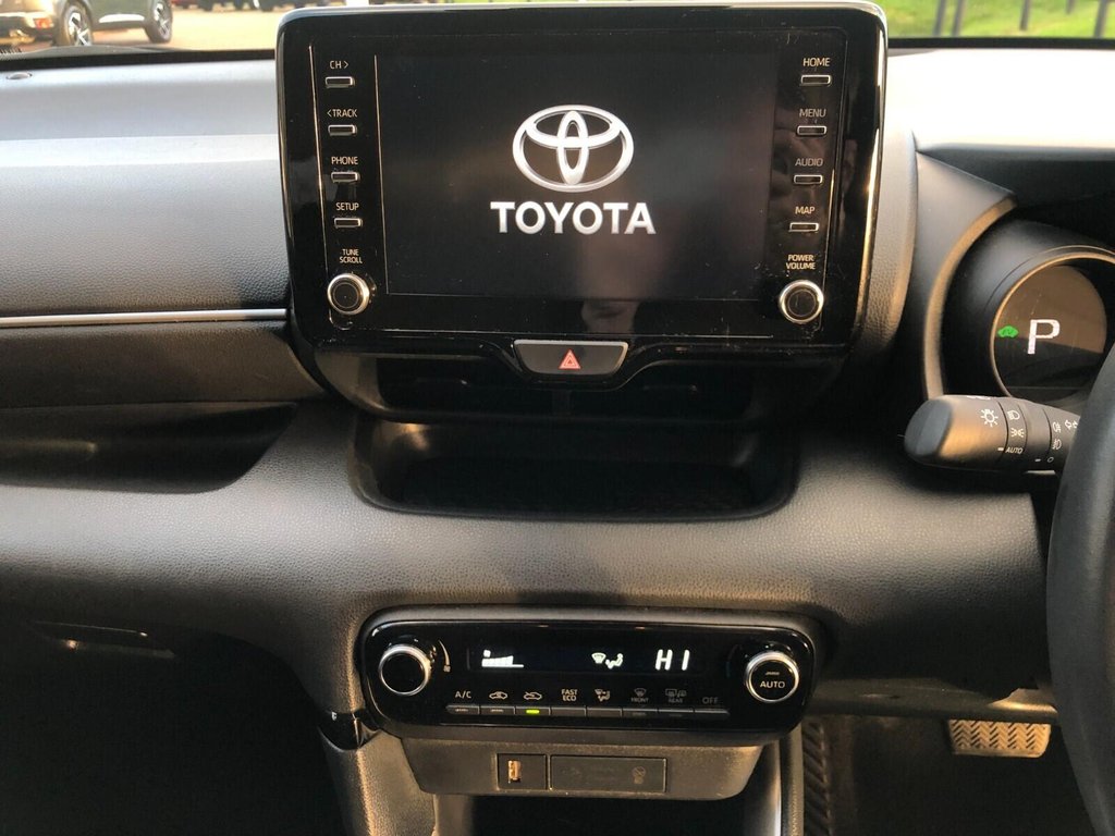 Used Toyota Yaris 2022 for sale - 77258179: Photo 24