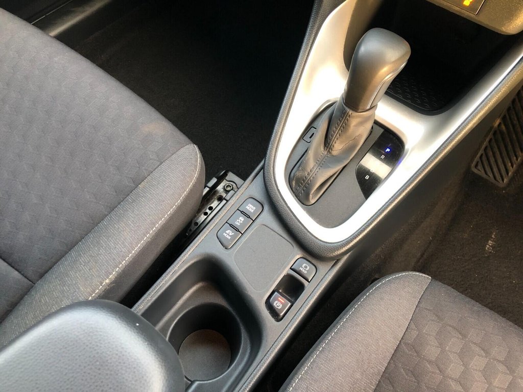 Used Toyota Yaris 2022 for sale - 77258179: Photo 25