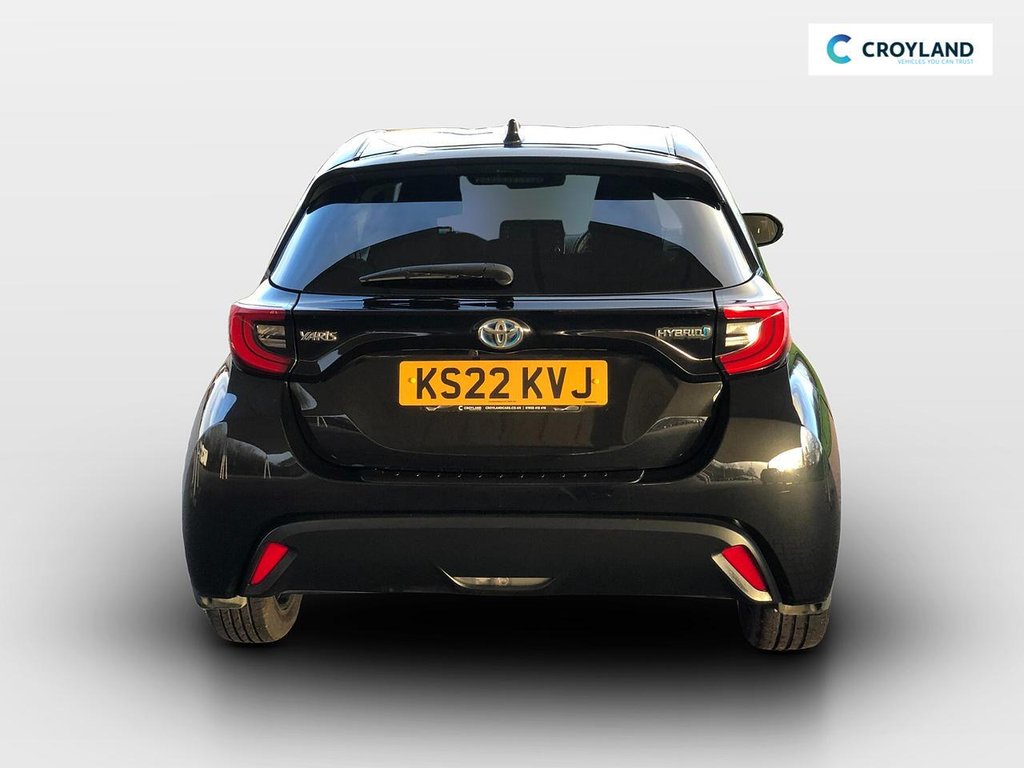 Used Toyota Yaris 2022 for sale - 77258179: Photo 32