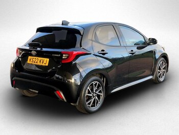 Used Toyota Yaris 2022 for sale - 77258179: Photo