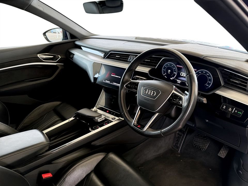Used Audi e-tron 2021 for sale - 78044078: Photo 24