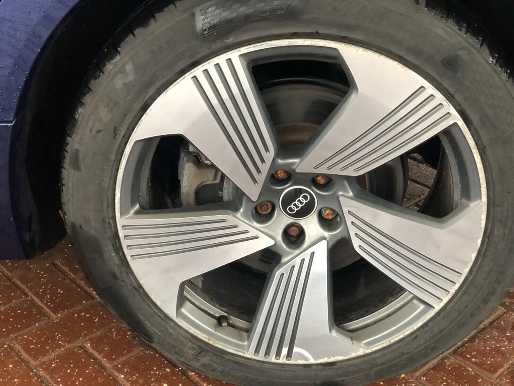 Used Audi e-tron 2021 for sale - 78044078: Photo 44