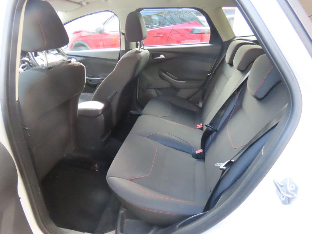 Used Ford Focus 2015 for sale - 77563790: Photo 4
