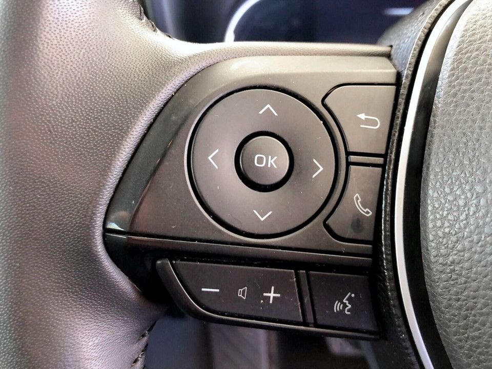 Used Toyota RAV4 2021 for sale - 77258308: Photo 11