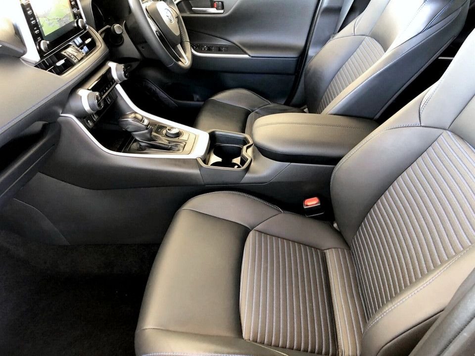 Used Toyota RAV4 2021 for sale - 77258308: Photo 14