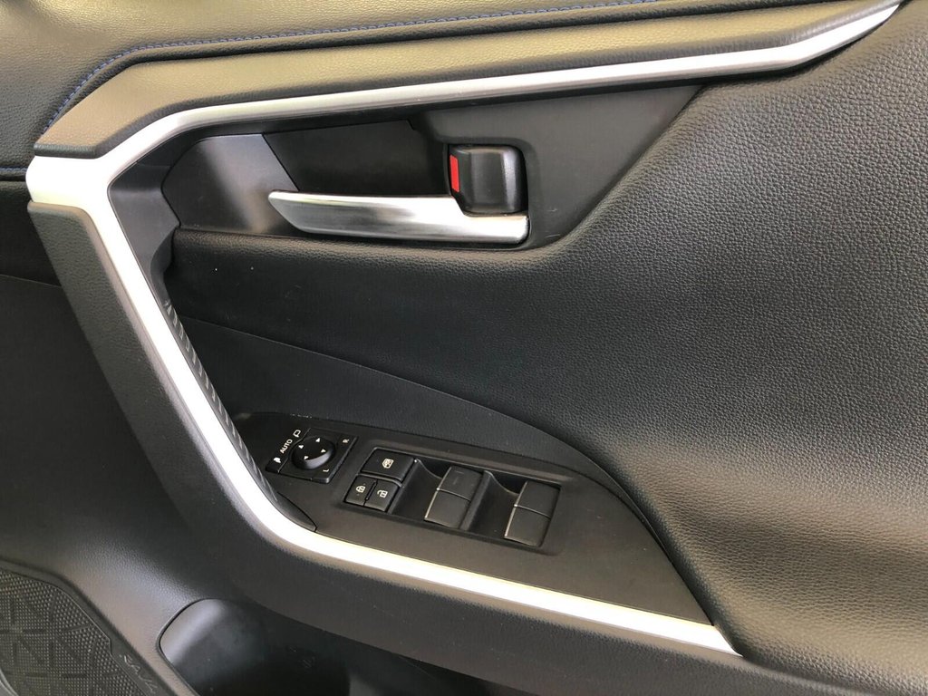 Used Toyota RAV4 2021 for sale - 77258308: Photo 41