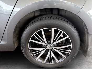 Used Volkswagen Golf 2018 for sale - 78299542: Photo