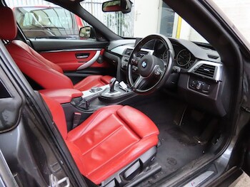 Used BMW 3 Series 2017 for sale - 77910990: Photo