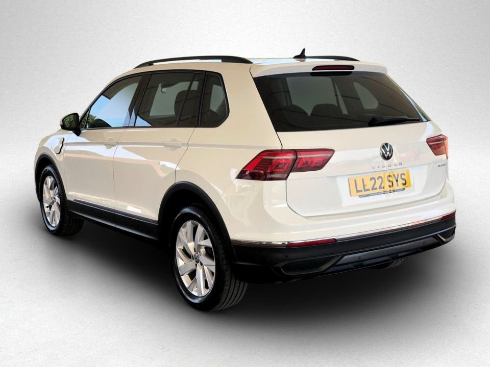 Used Volkswagen Tiguan 2022 for sale - 77258357: Photo 2