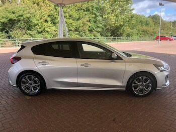 Used Ford Focus 2022 for sale - 77341459: Photo