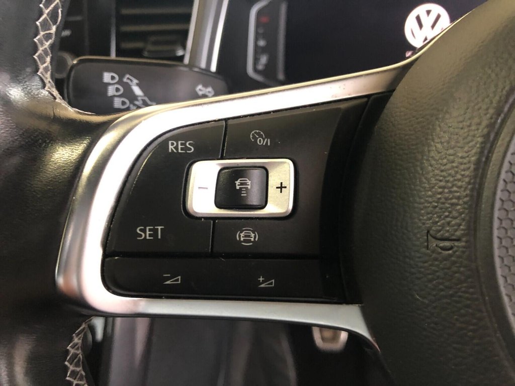 Used Volkswagen T-Roc 2021 for sale - 77258302: Photo 22