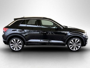 Used Volkswagen T-Roc 2021 for sale - 77258302: Photo