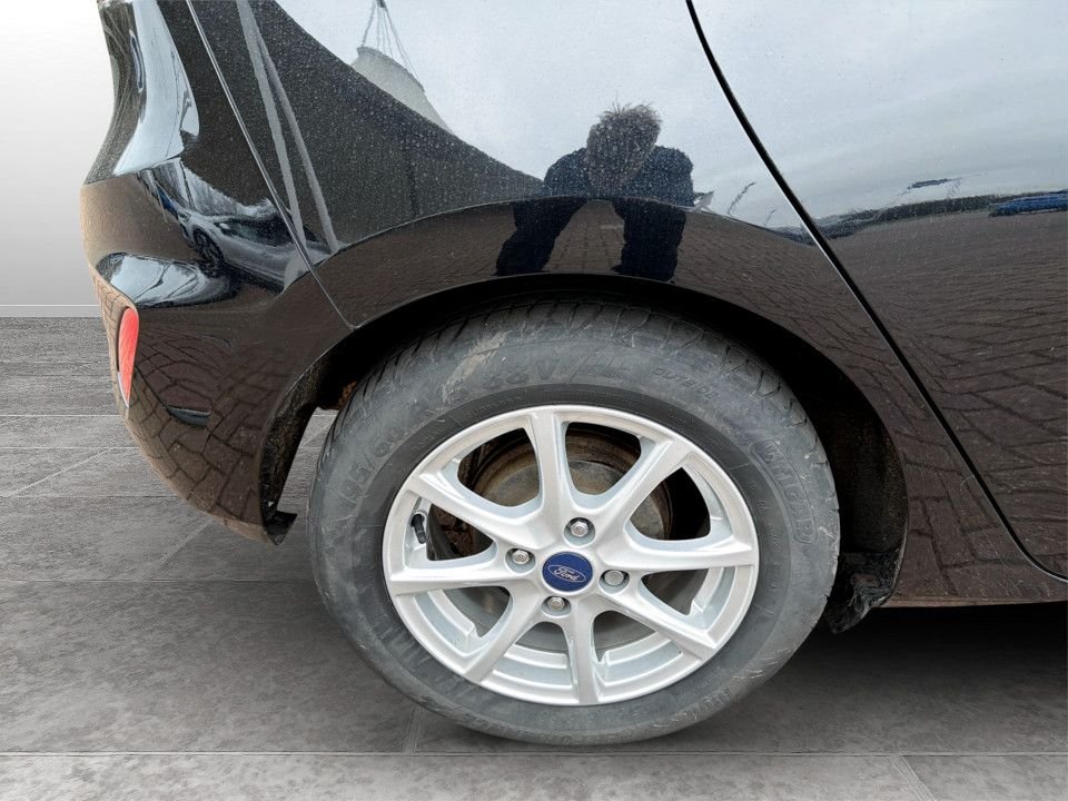 Used Ford Fiesta 2017 for sale - 77841295: Photo 4