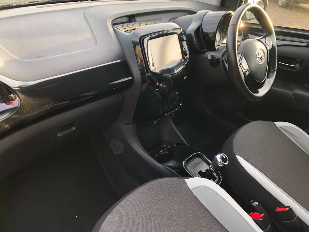 Used Toyota AYGO 2017 for sale - 77258225: Photo 18