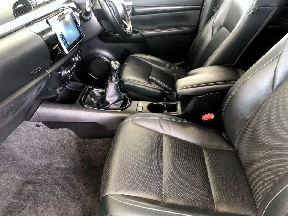 Used Toyota Hilux 2019 for sale - 77258356: Photo 14