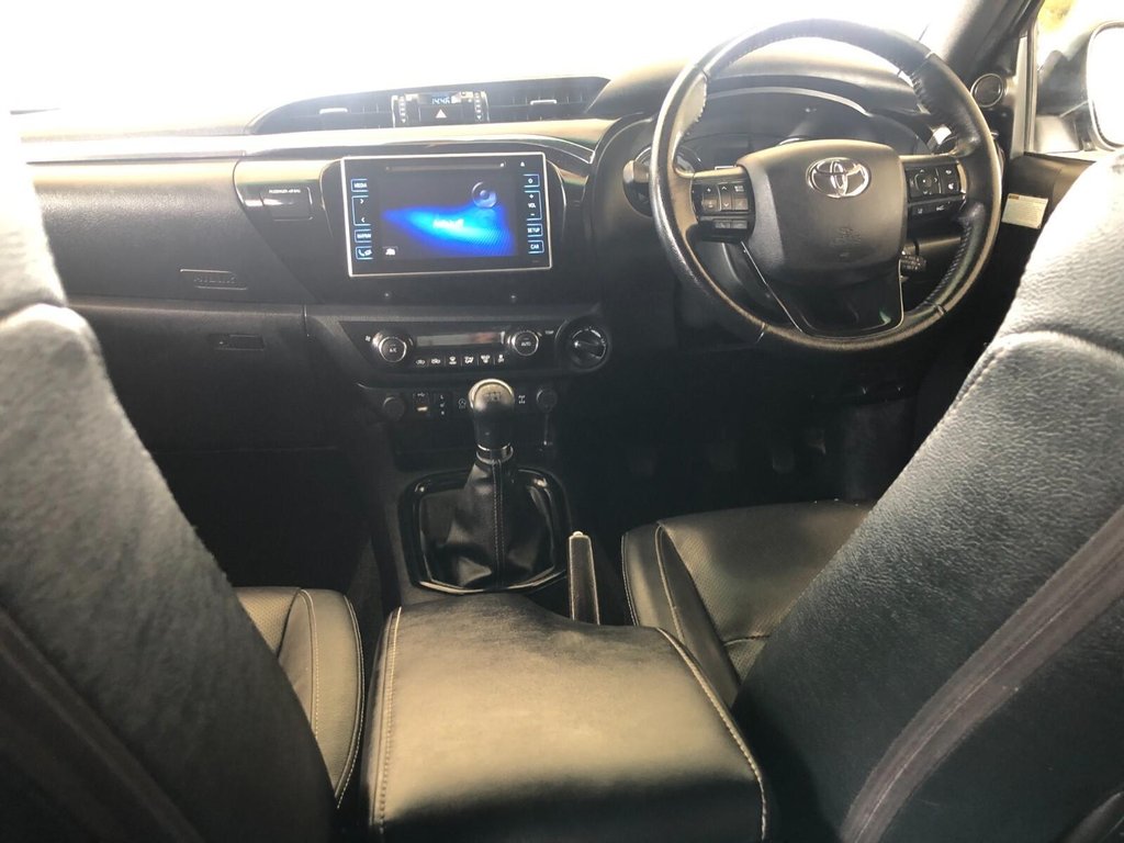 Used Toyota Hilux 2019 for sale - 77258356: Photo 49