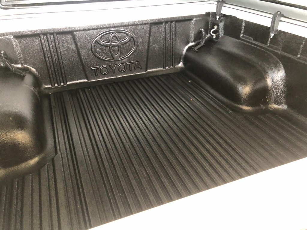 Used Toyota Hilux 2019 for sale - 77258356: Photo 50