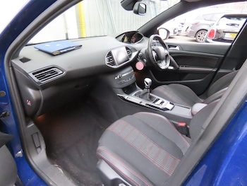 Used Peugeot 308 2018 for sale - 77258219: Photo