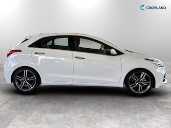 Used Hyundai i30 2015 for sale - 78557522: Photo