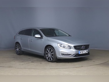 Used Volvo V60 2017 for sale - 78729698: Photo