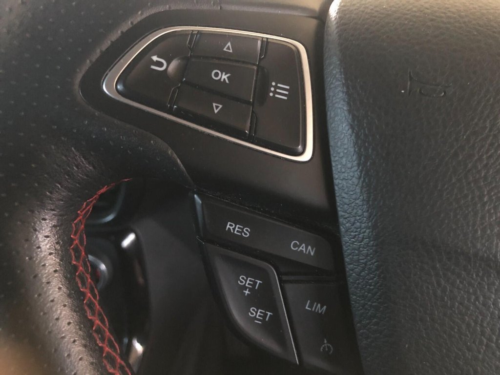 Used Ford Ecosport 2018 for sale - 77258304: Photo 31