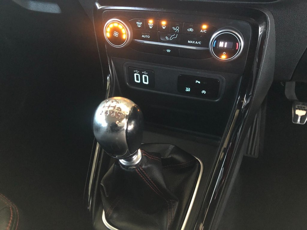 Used Ford Ecosport 2018 for sale - 77258304: Photo 33