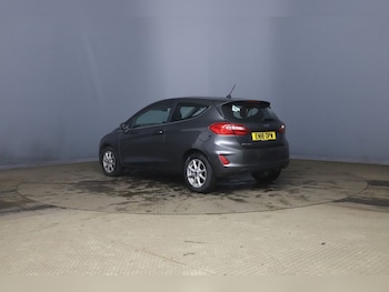 Used Ford Fiesta 2018 for sale - 77512470: Photo