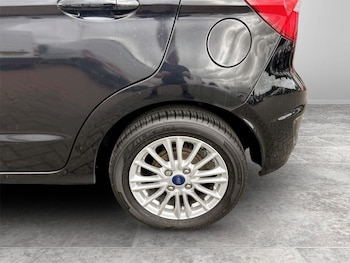 Used Ford Ka+ 2019 for sale - 78936367: Photo