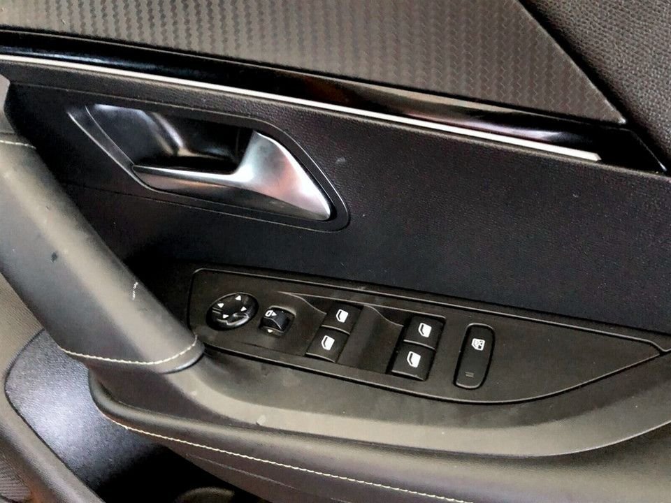 Used Peugeot 2008 2020 for sale - 77258294: Photo 9