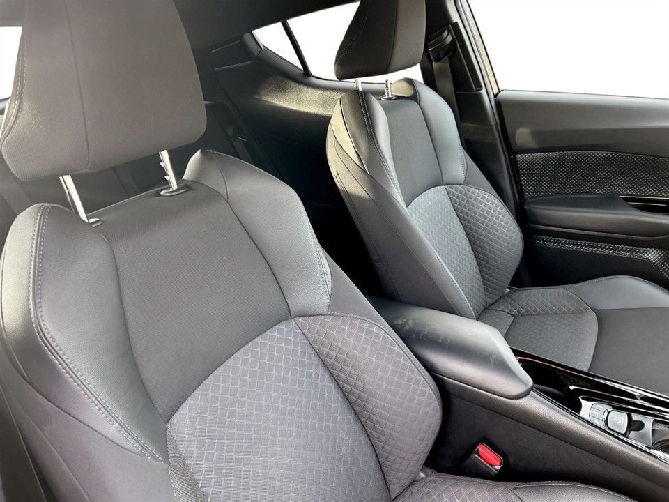 Used Toyota C-HR 2022 for sale - 77319448: Photo 13