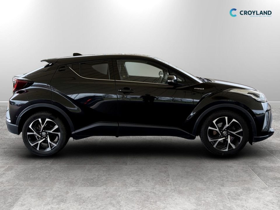 Used Toyota C-HR 2020 for sale - 77369919: Photo 2