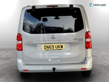 Used Toyota PROACE CITY Verso 2019 for sale - 77258237: Photo