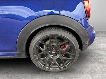 Used MINI Hatch 2019 for sale - 78186811: Photo