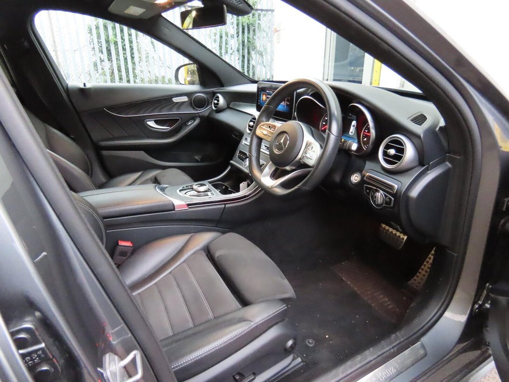 Used Mercedes-Benz C Class 2018 for sale - 77258212: Photo 3