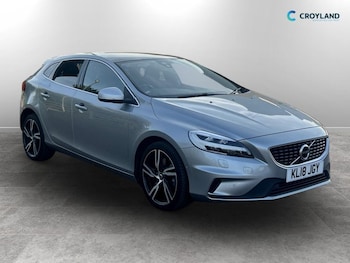 Used Volvo V40 2018 for sale - 79494060: Photo
