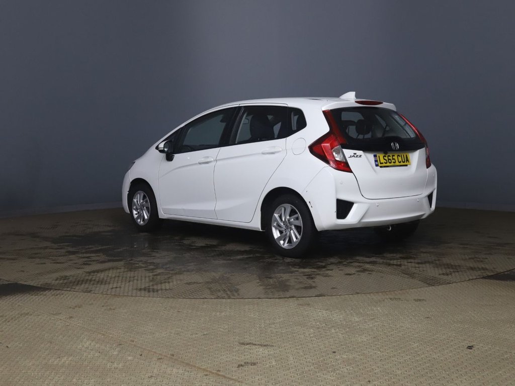 Used Honda Jazz 2015 for sale - 77771002: Photo 2